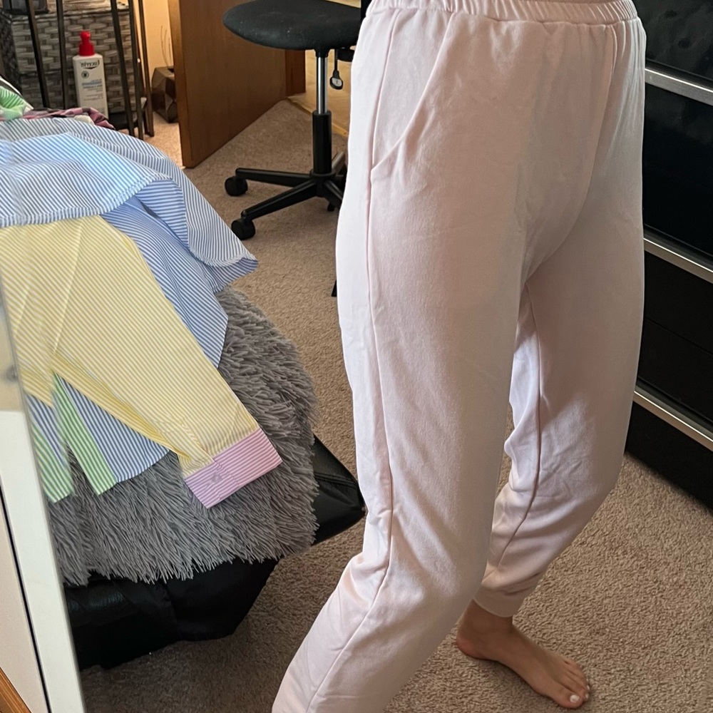Joggers - Picture 2 of 4